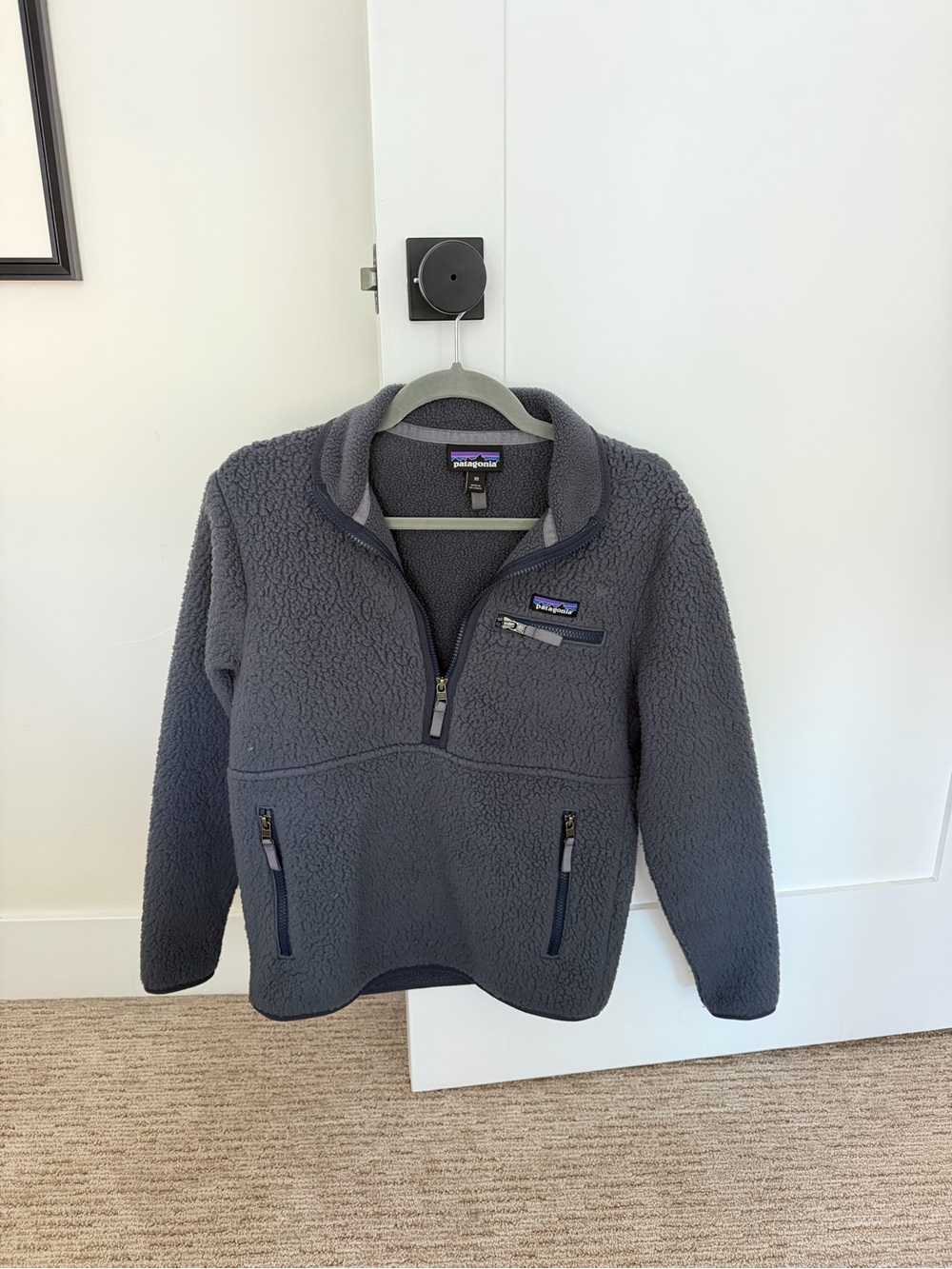 Patagonia Women’s aclassic Retro Pile Pullover Jacket - navy blue